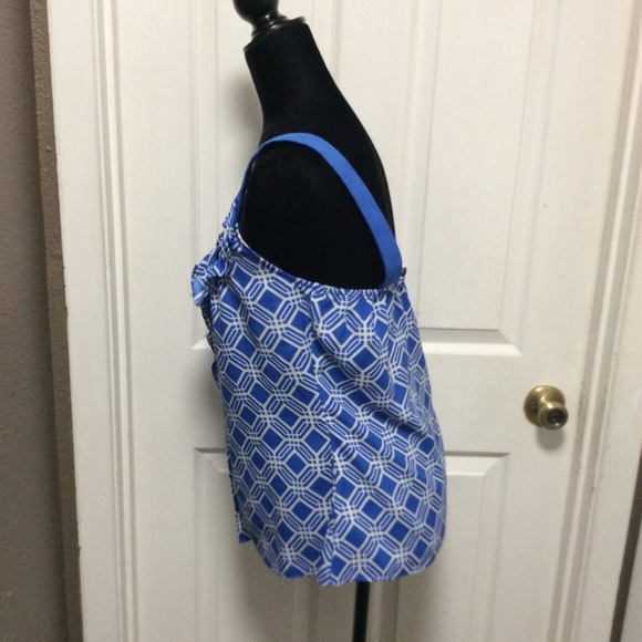 Top - Picture 2 of 3